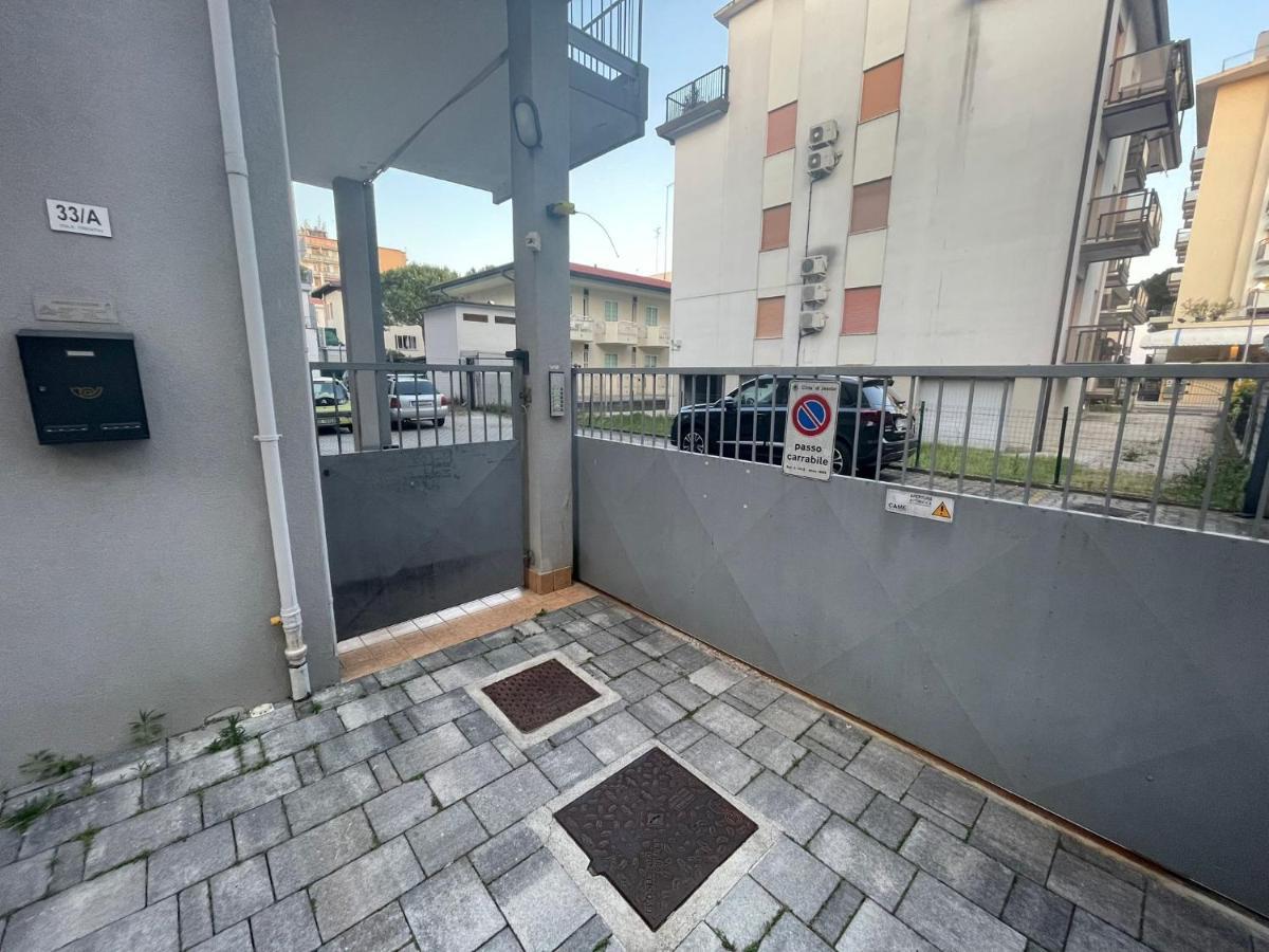 Appartamento Mazzini Jesolo Екстериор снимка
